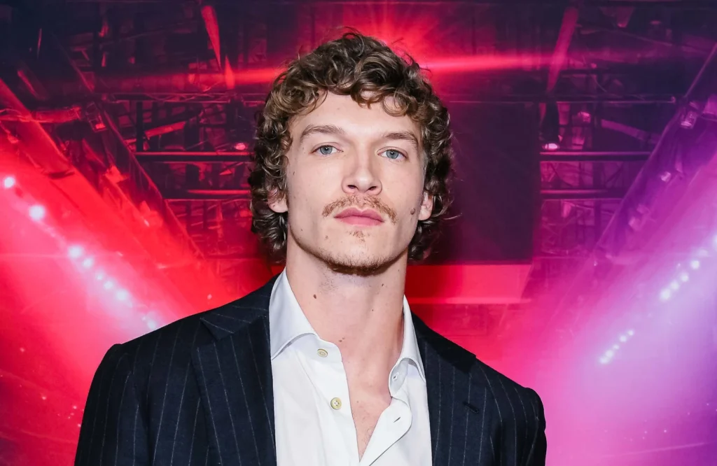 Connor Storrie Shines in Saturday Night Live Hosting Debut — Breakout Star’s Big Moment